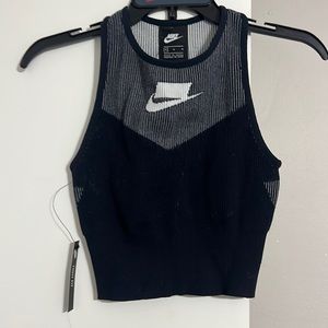 Nike Tank • NWT • Medium